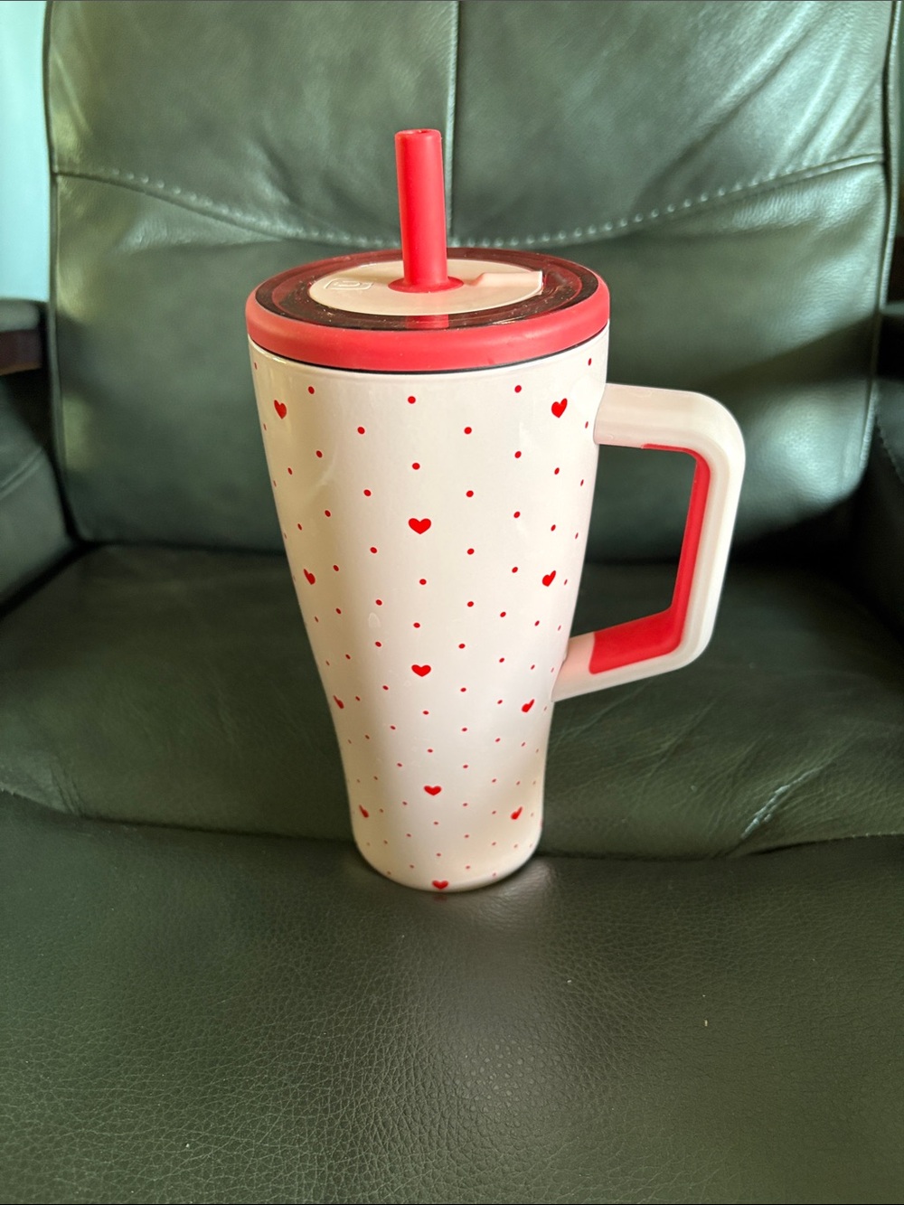 Heart-Patterned White Travel Mug with Red Accents and Straw